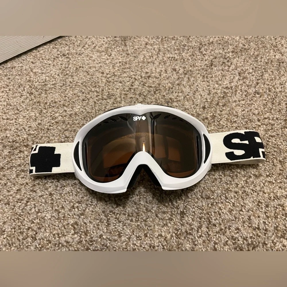 SPY White Ski Goggles with Brown/Tinted Lenses